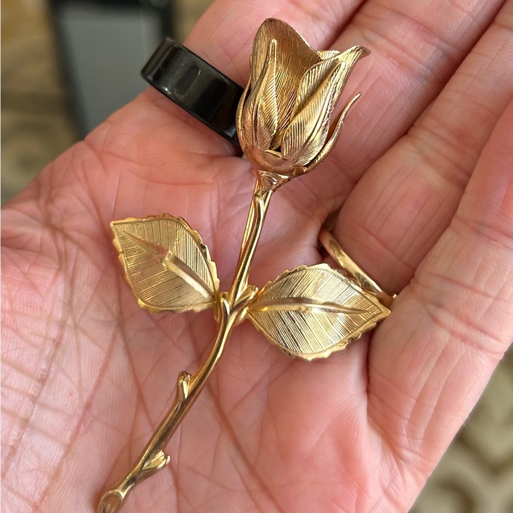Gold-Tone Rose Brooch - Picture 4 of 6